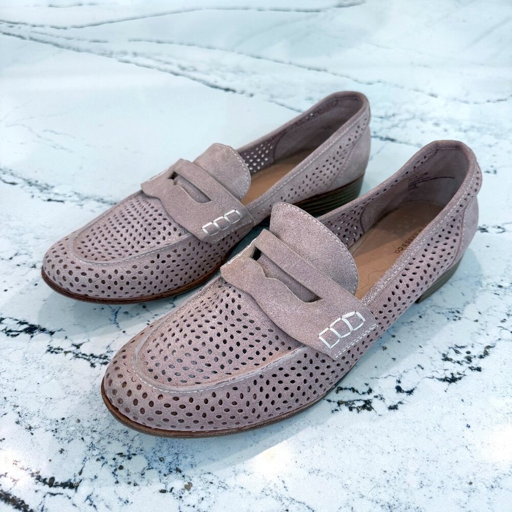 G.H. Bass & Co. Ellie Perforated Loafers Light Pink Suede Size 11